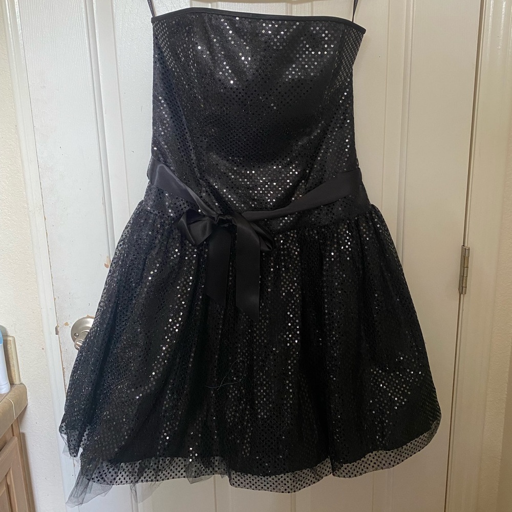 Y2K Vintage Jessica McClintock for Gunne Sax Sequin Black Formal Dress
